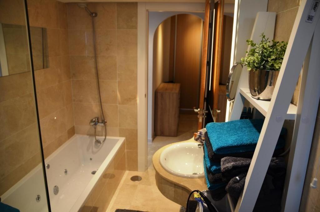 Penthouse Mit Privatem Jacuzzi In Marbella - La Mairena Apartment Ojen Luaran gambar