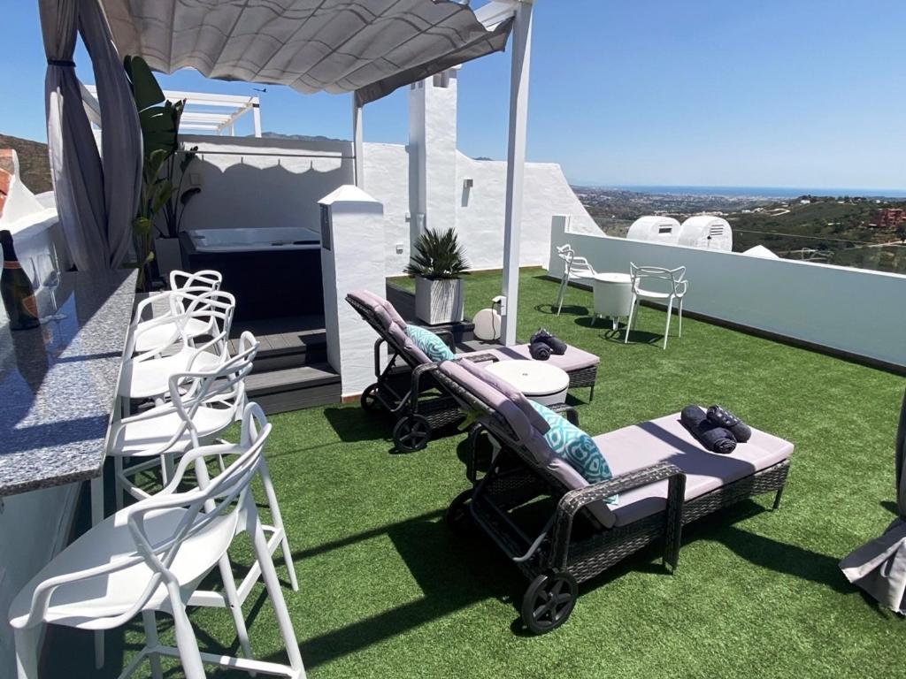 Penthouse Mit Privatem Jacuzzi In Marbella - La Mairena Apartment Ojen Luaran gambar